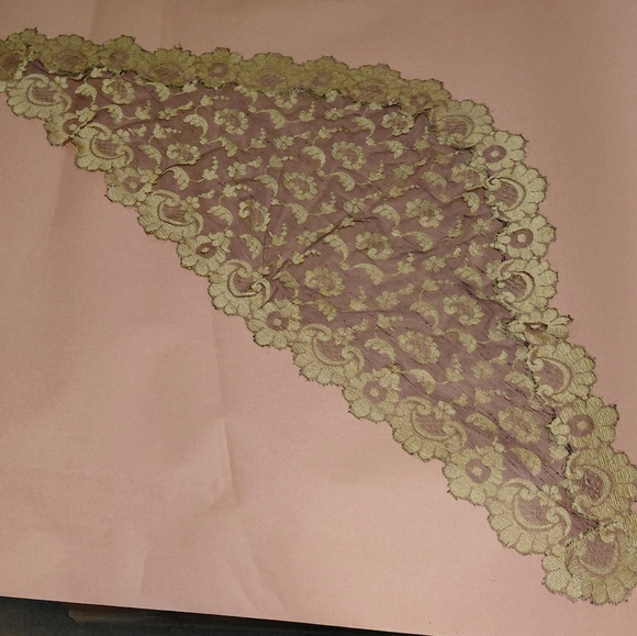 Gold And Black Lace Scarf/Mourning Scarf/Hair Scarf/Neck Scarf Vintage - Picture 3 of 6